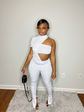 Load image into Gallery viewer, Leah Pants Set
