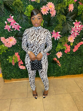 Load image into Gallery viewer, Stripes Jumpsuit
